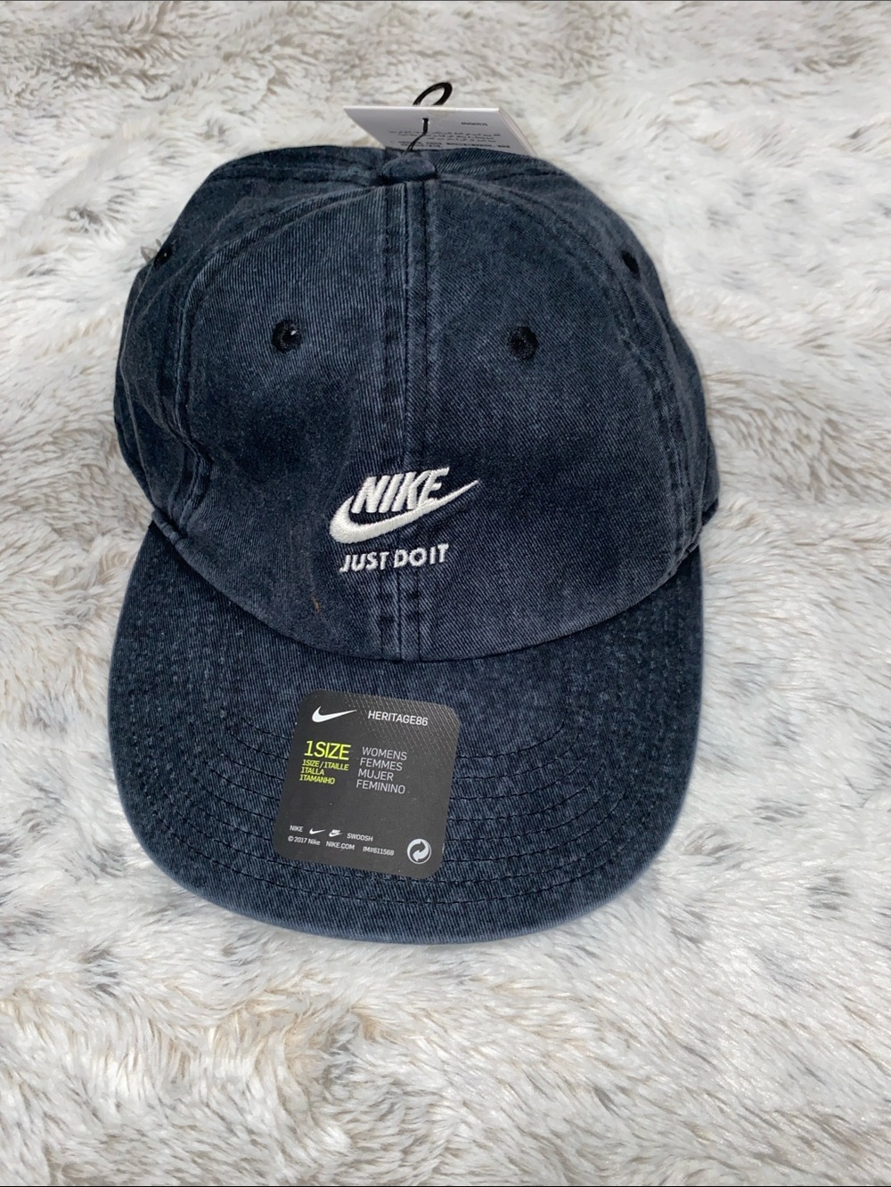 Nike Black Denim-Look Men’s Cap with White Embroidered Logo